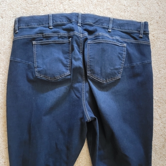 Torrid Bombshell Skinny Dark Wash Jeans - Picture 5 of 5